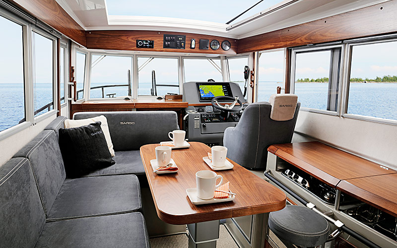 sargo31-aftdoor-styrhytt